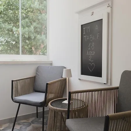 18zero2 Luxury Apartment