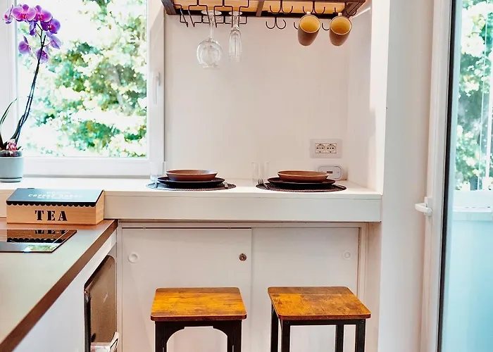 18zero2 Luxury Apartment Bari